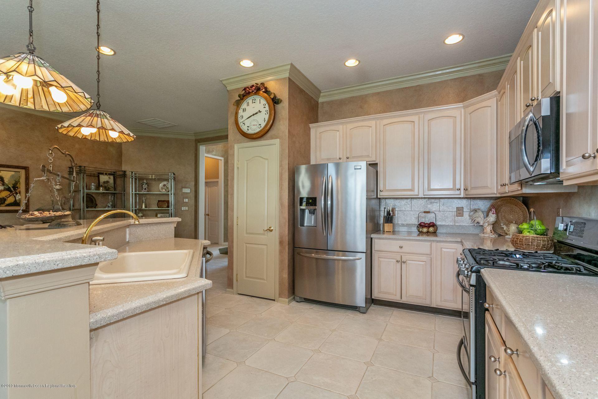 1518 Rabbit Run Manasquan, NJ 08736 - Photo 5 of 19 8