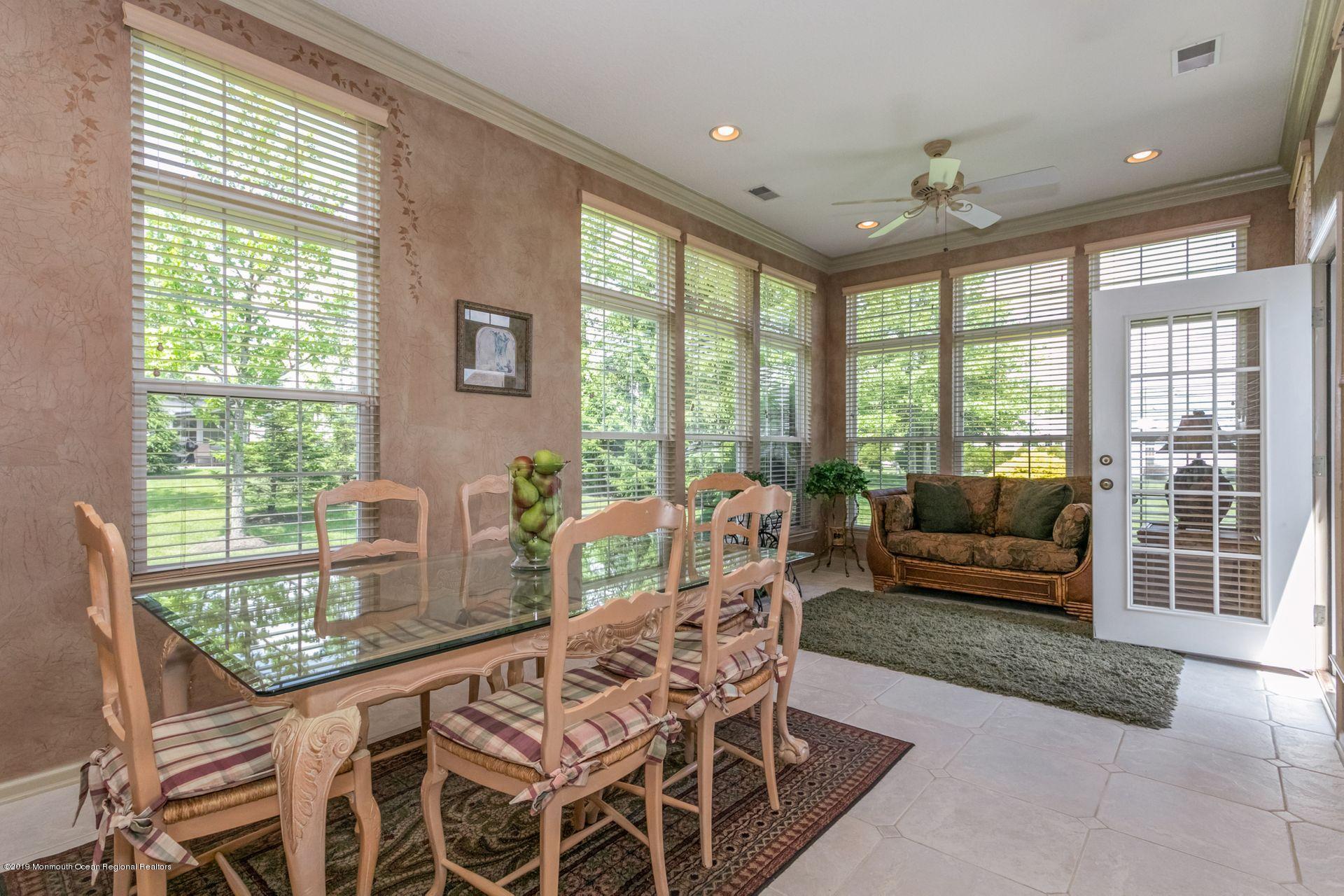 1518 Rabbit Run Manasquan, NJ 08736 - Photo 8 of 19 10