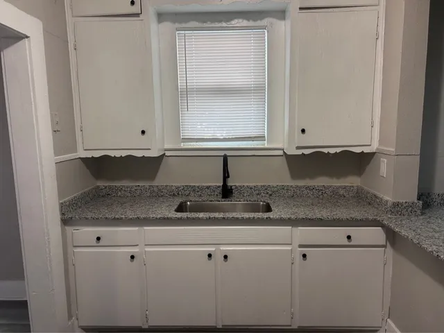 $1,500 | 1710 West 15th Street, Port Arthur, TX 77640