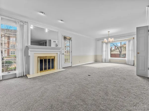 $319,900 | 207 Ambridge Court, Unit 101, Chesterfield, MO 63017
