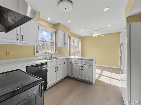 $319,900 | 207 Ambridge Court, Unit 101, Chesterfield, MO 63017