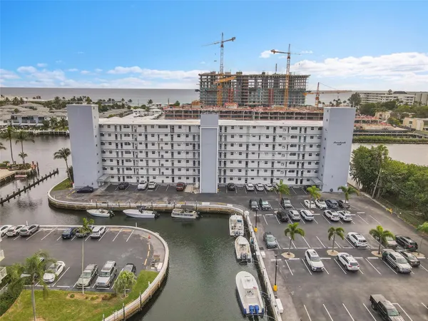 $389,788 | 1536 Southeast 15th Court, Unit 310, Deerfield Beach, FL 33441