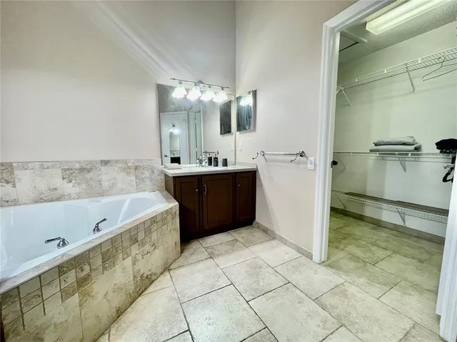 $2,300 | 2960 Cottage Grove Court, Unit GE, Orlando, FL 32822