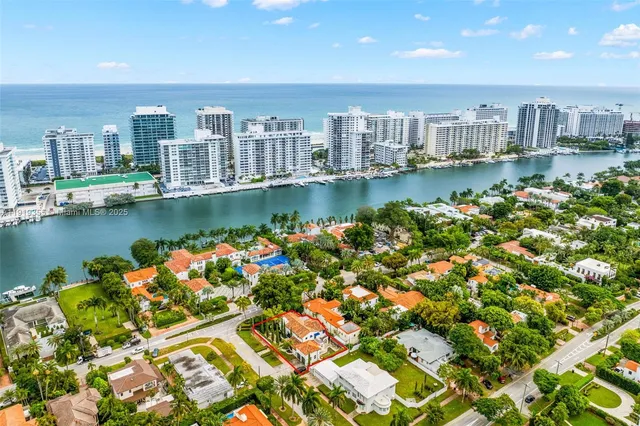 $5,450,000 | 5860 Pine Tree Drive, Miami Beach, FL 33140