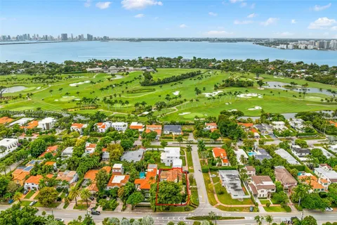 $5,450,000 | 5860 Pine Tree Drive, Miami Beach, FL 33140
