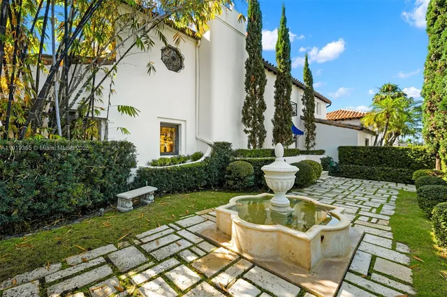 $5,450,000 | 5860 Pine Tree Drive, Miami Beach, FL 33140