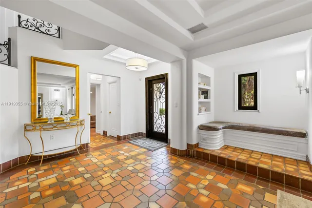 $5,450,000 | 5860 Pine Tree Drive, Miami Beach, FL 33140