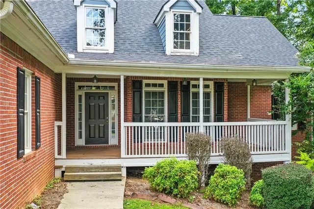 $2,700 | 6745 Fairfield Trace, Suwanee, GA 30024