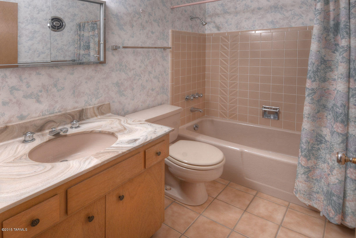 1928 West Anklam Road, Unit 14 Tucson, AZ 85745 - Photo 14 of 20