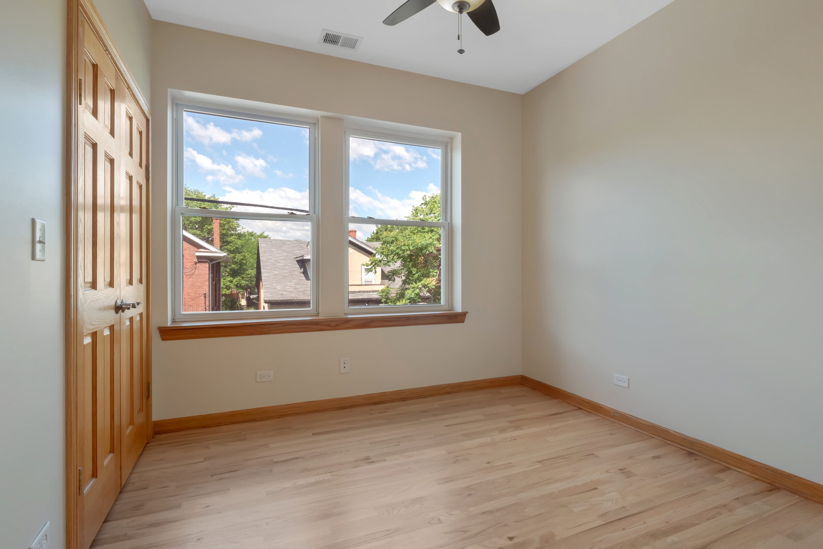 4904 North Drake Avenue, Unit 2W Chicago, IL 60625 - Photo 9 of 15