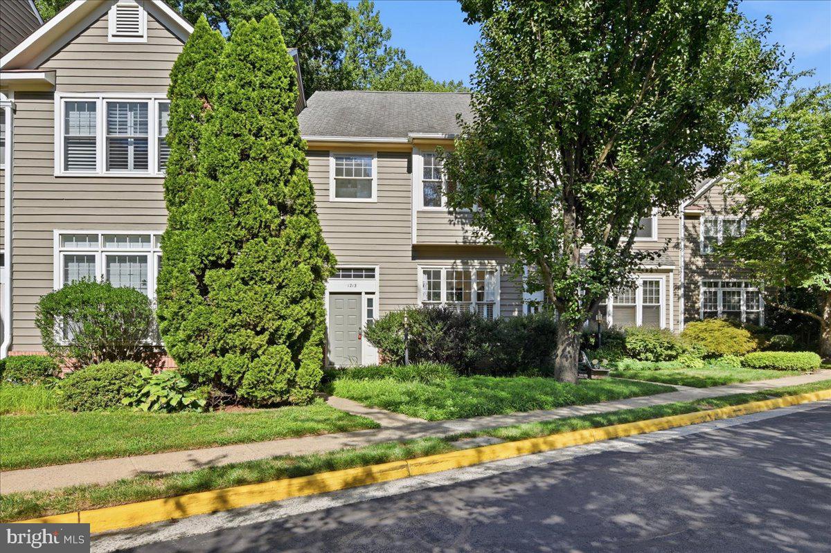 1213 Weatherstone Court Reston, VA 20194 - Photo 2 of 41