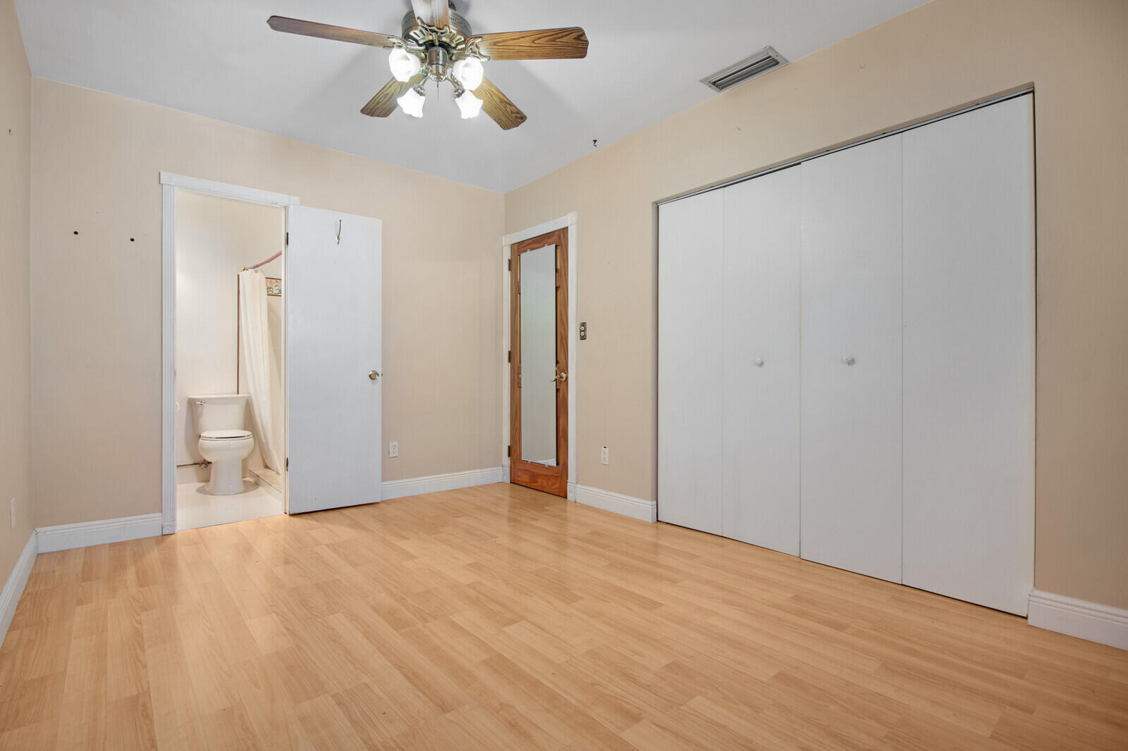 8970 Southwest 200th Street Cutler Bay, FL 33189 - Photo 13 of 25 17_HD8970_SW_200th_St_Cutler_Bay16_mls