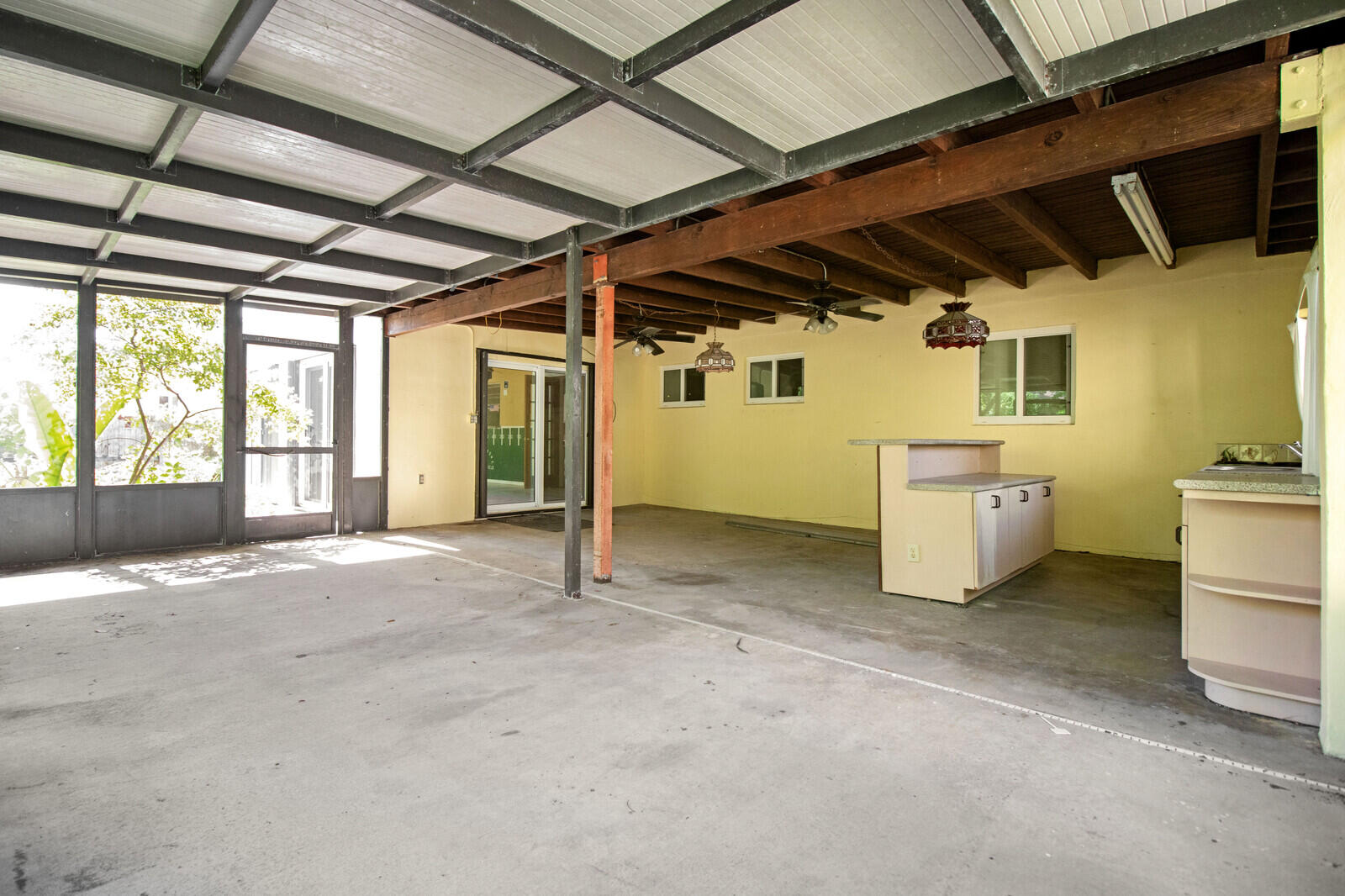 8970 Southwest 200th Street Cutler Bay, FL 33189 - Photo 25 of 25 39_HD8970_SW_200th_St_Cutler_Bay39_mls
