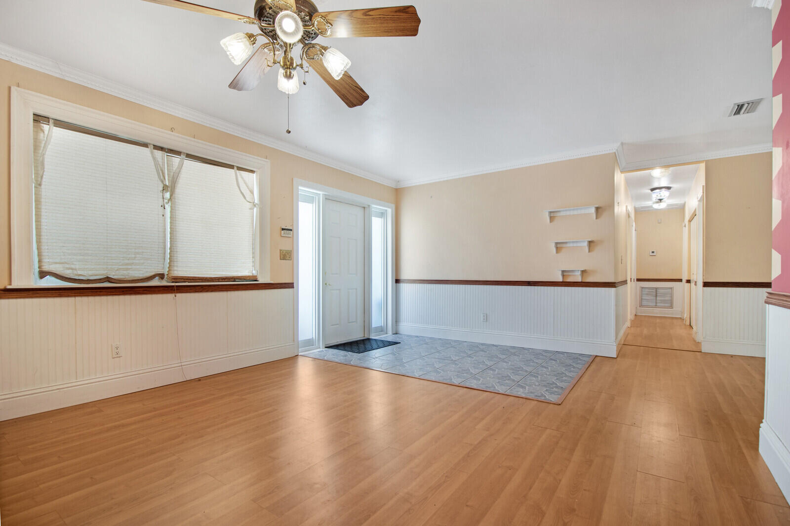 8970 Southwest 200th Street Cutler Bay, FL 33189 - Photo 3 of 25 03_HD8970_SW_200th_St_Cutler_Bay2_mls