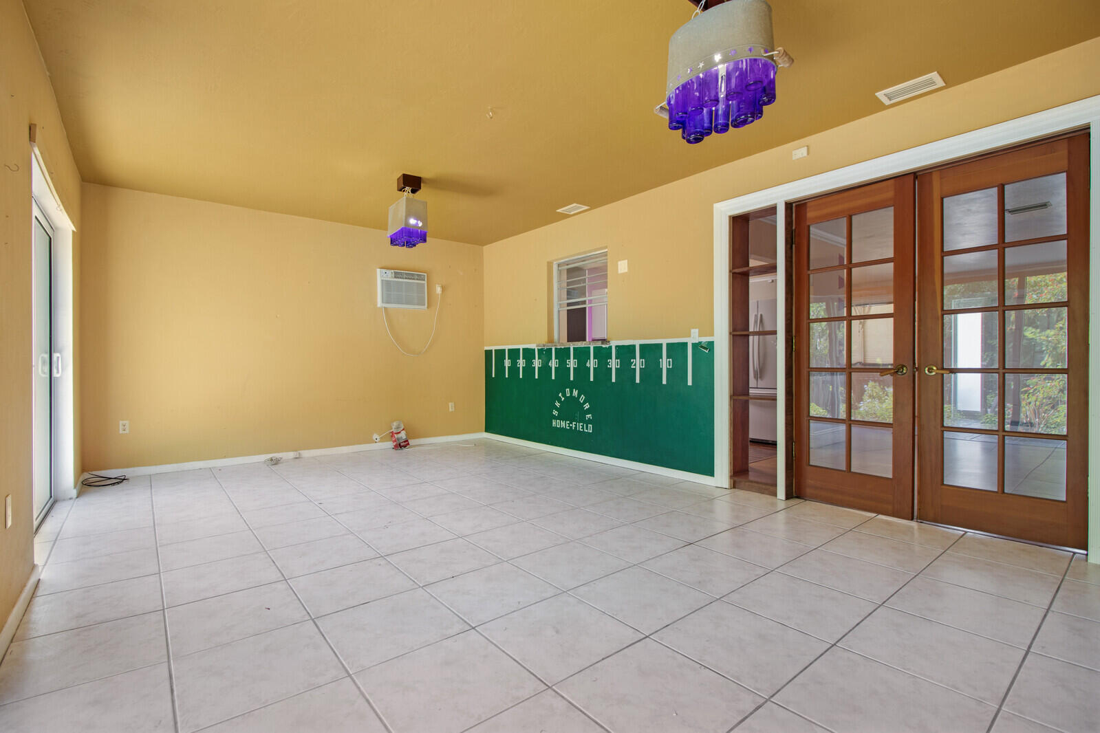 8970 Southwest 200th Street Cutler Bay, FL 33189 - Photo 10 of 25 10_HD8970_SW_200th_St_Cutler_Bay9_mls