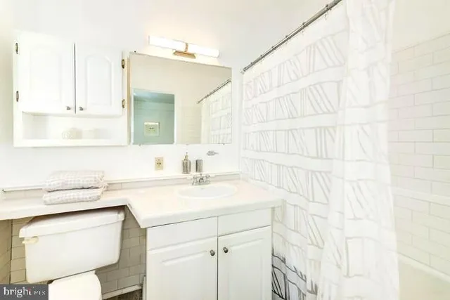 $239,000 | 1954 Columbia Road Northwest, Unit 308, Washington, DC 20009