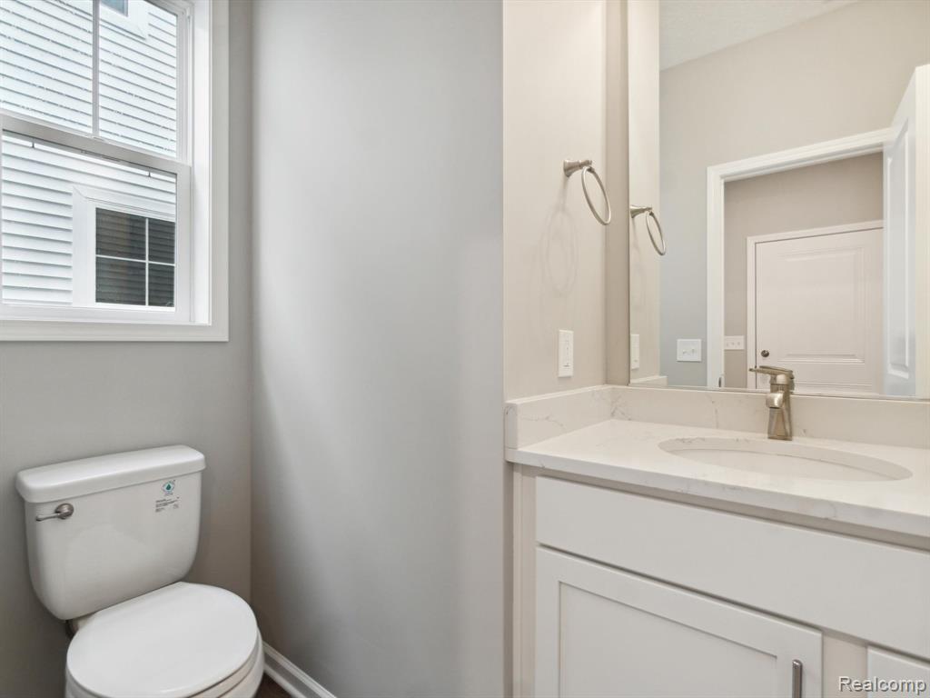 1703 Ashfield Street Howell, MI 48855 - Photo 20 of 56