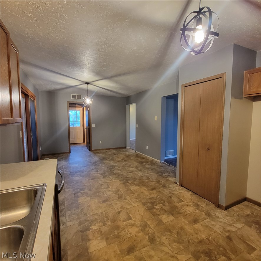 6782 Lake Road Madison, OH 44057 - Photo 9 of 27