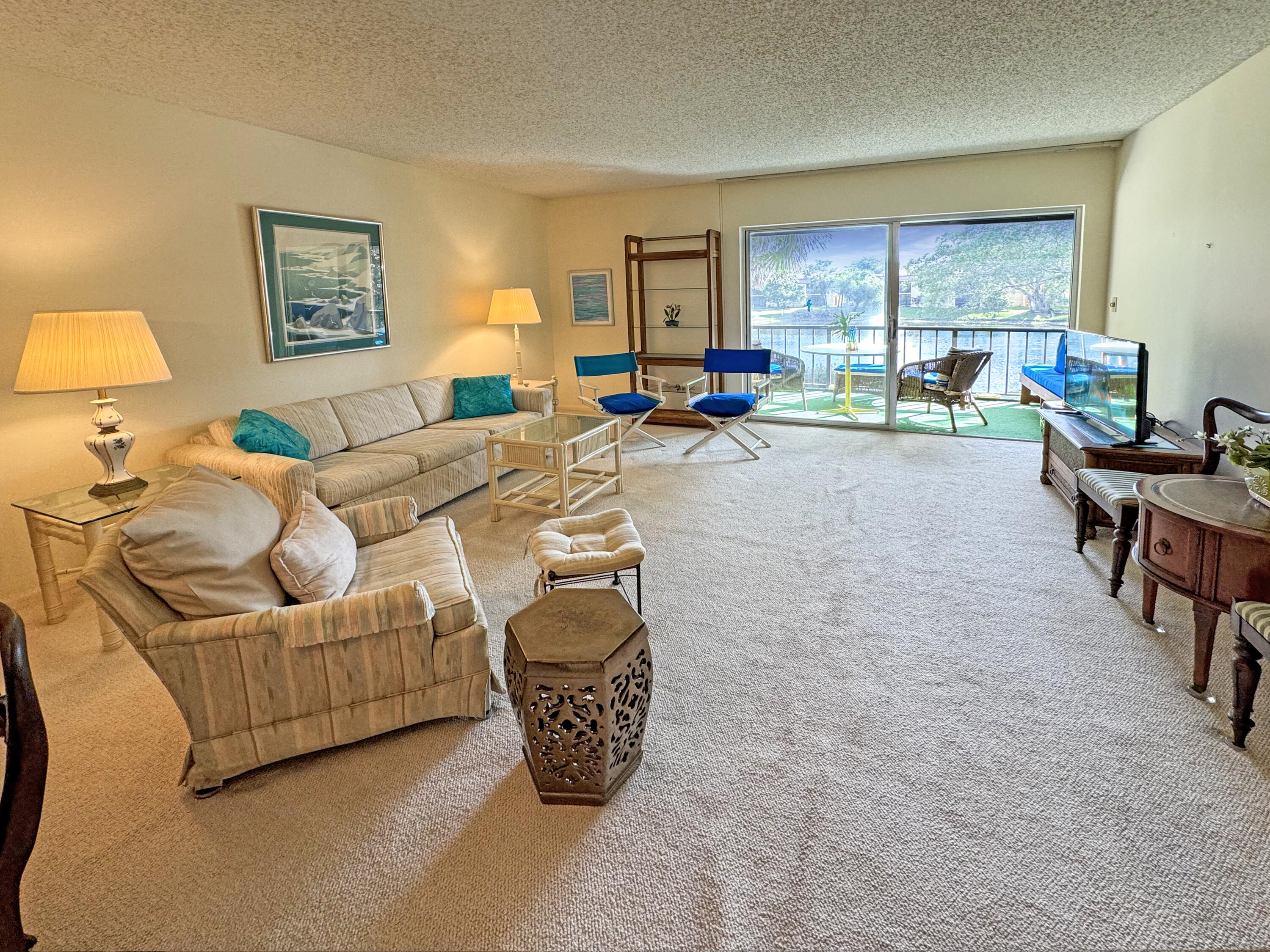 854 Southwest 9th St Circle, Unit 203 Boca Raton, FL 33486 - Photo 2 of 22 living room
