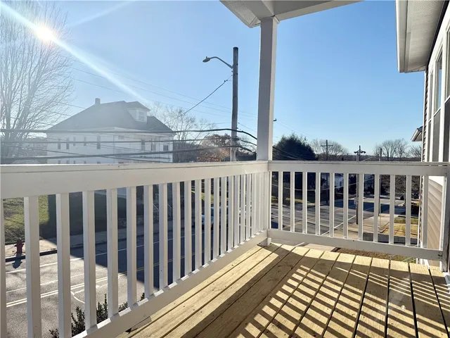 $2,100 | 998 Cass Avenue, Unit 2, Woonsocket, RI 02895