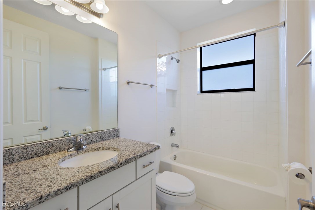 11727 Kati Falls Lane Fort Myers, FL 33913 - Photo 31 of 48