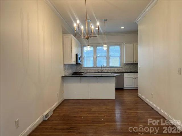 $3,750 | 711 East 9th Street, Charlotte, NC 28202