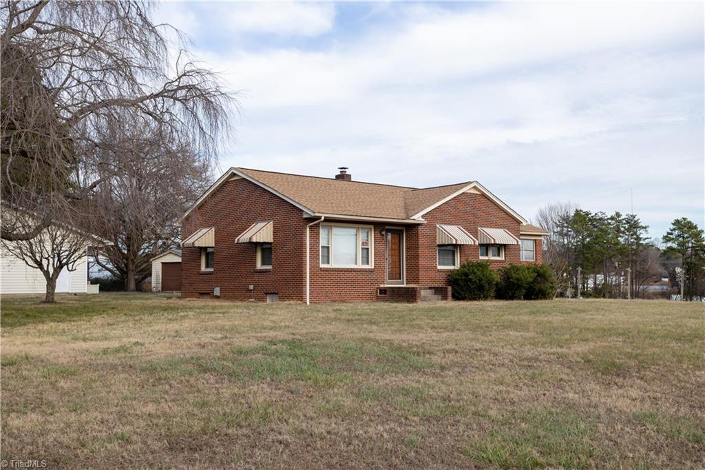 310 Fred Sink Road Winston-Salem, NC 27107 - Photo 2 of 19