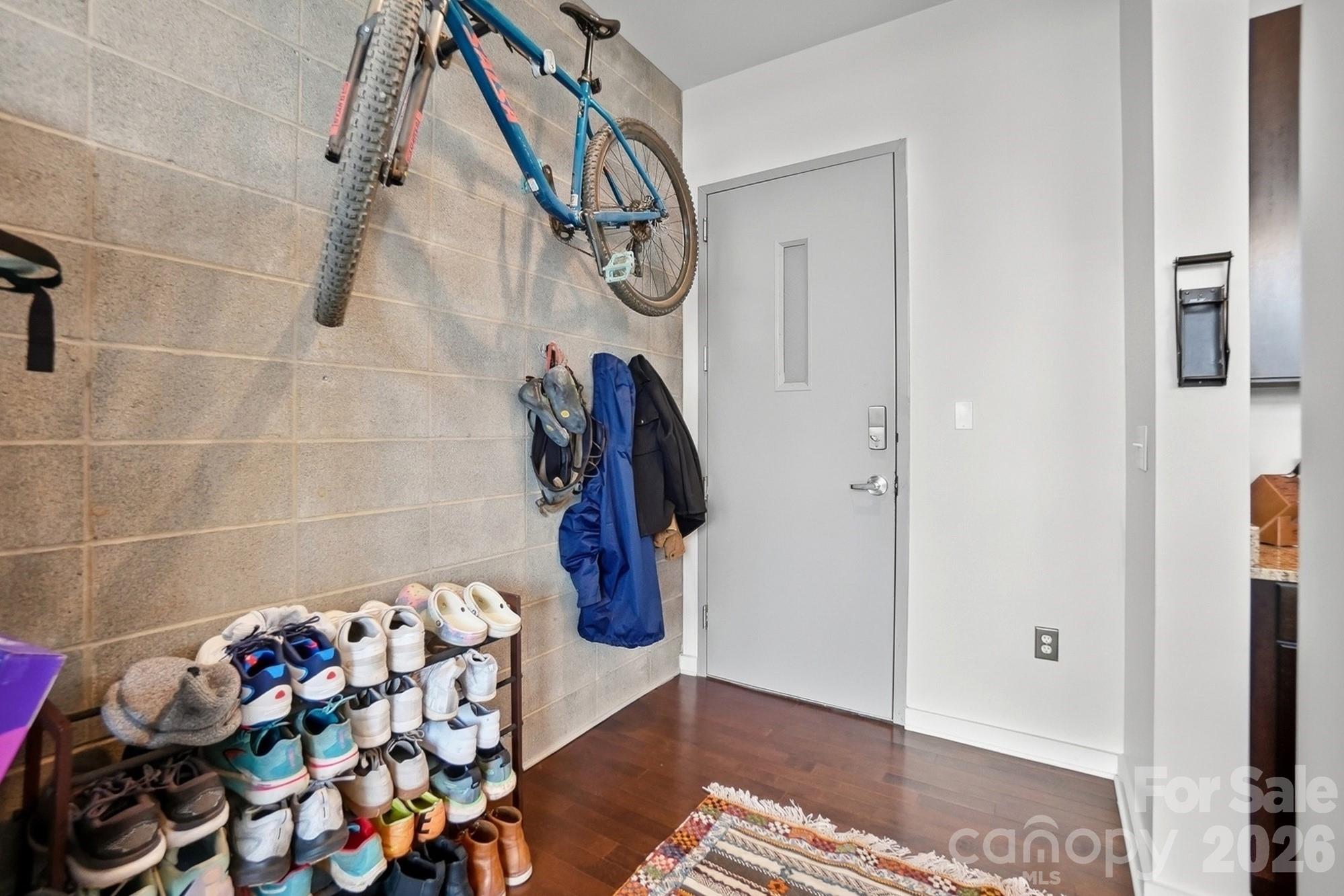 2116 McClintock Road, Unit 221 Charlotte, NC 28205 - Photo 6 of 44