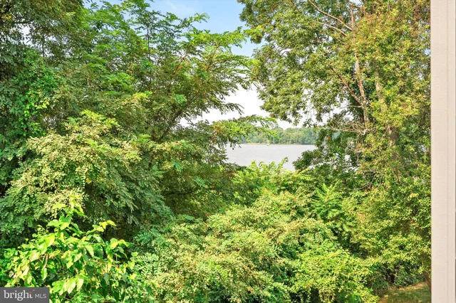 $339,750 | 44 River Lane, Delanco, NJ 08075