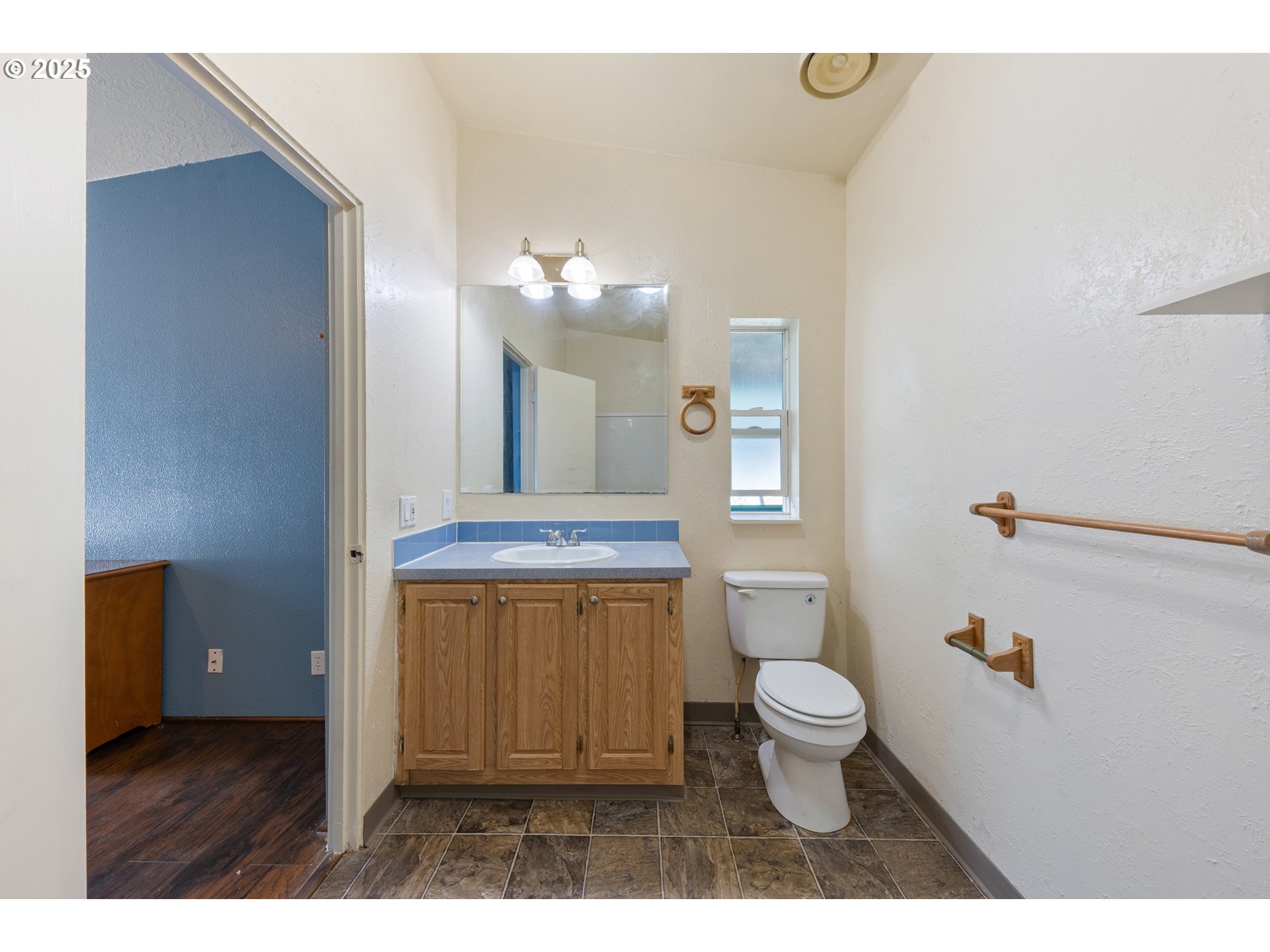 857 Hoffman Road Northeast Salem, OR 97301 - Photo 14 of 23