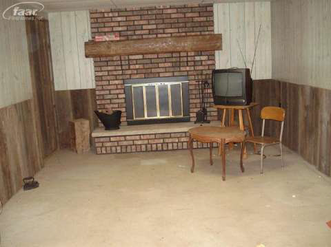 8158 Morrish Road Flushing, MI 48433 - Photo 13 of 19 20403762-12.JPG