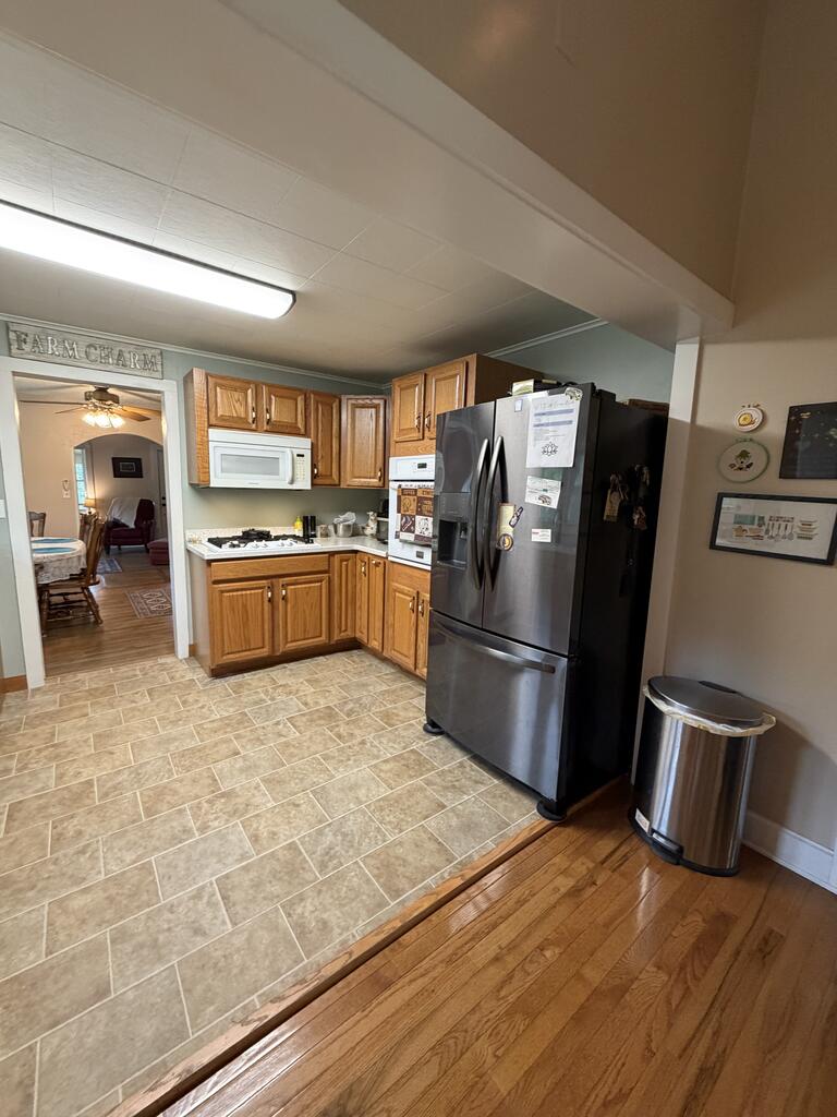 208 West F Sullivan Road Scarbro, WV 25917 - Photo 4 of 32 Gallery Image 4
