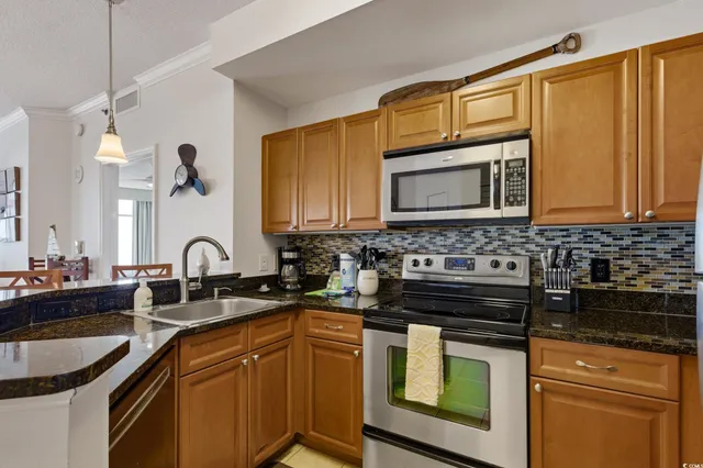 $389,900 | 215 77th Avenue North, Unit 515, Myrtle Beach, SC 29572
