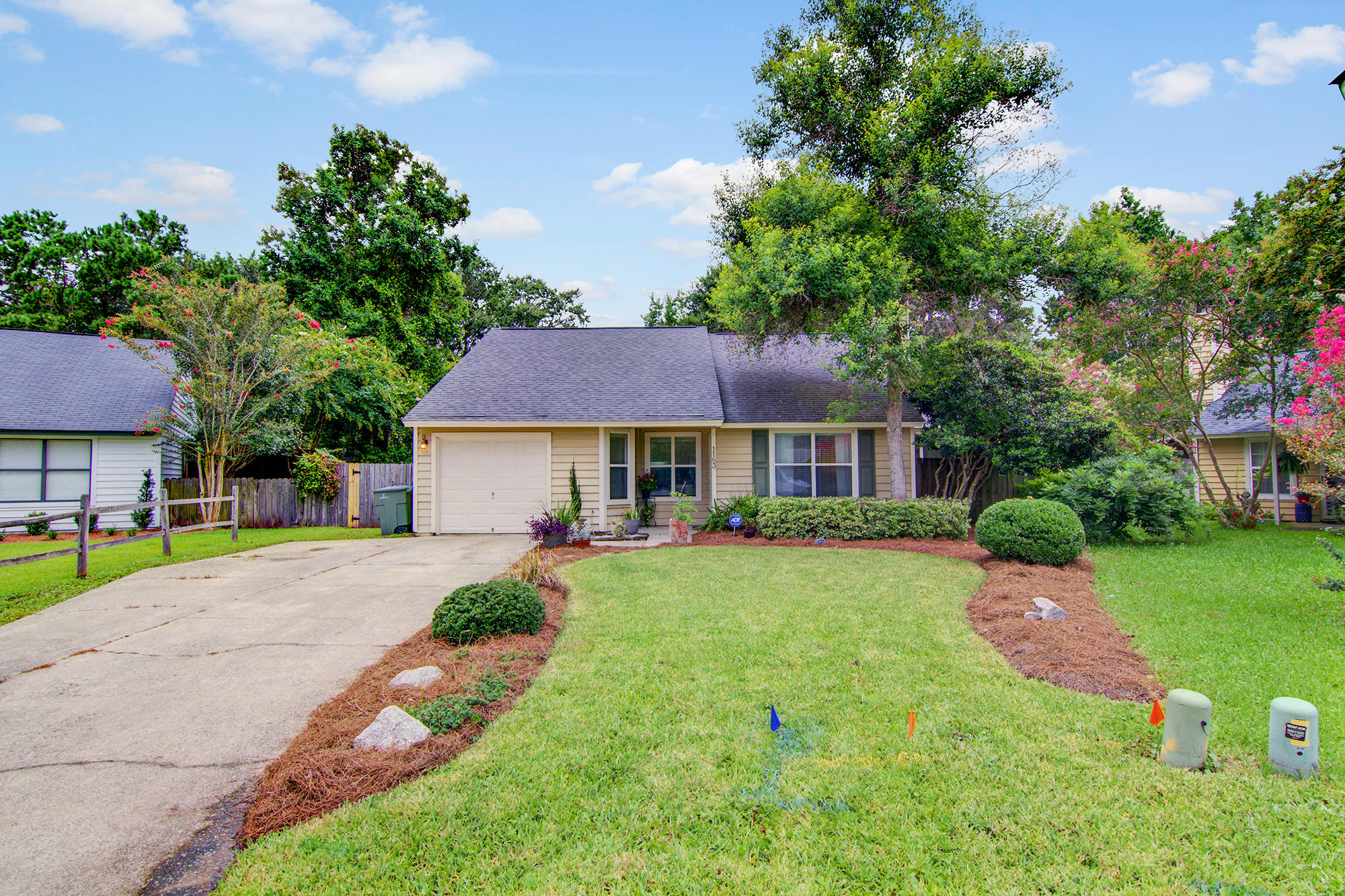 1183 Shoreham Road Charleston, SC 29412 - Photo 2 of 32 2