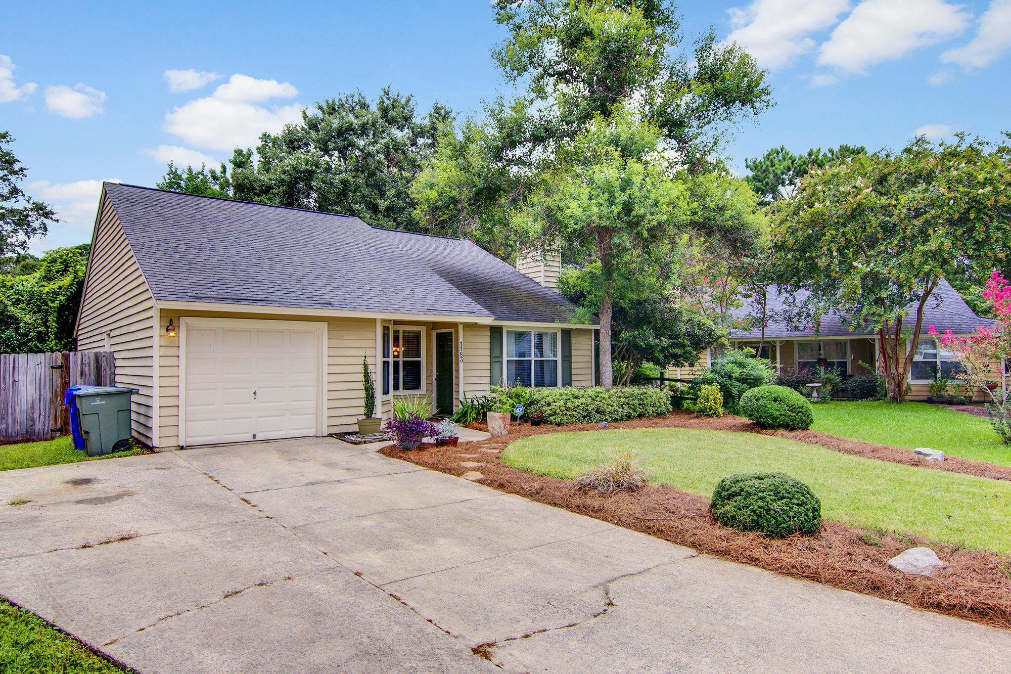 1183 Shoreham Road Charleston, SC 29412 - Photo 4 of 32 4
