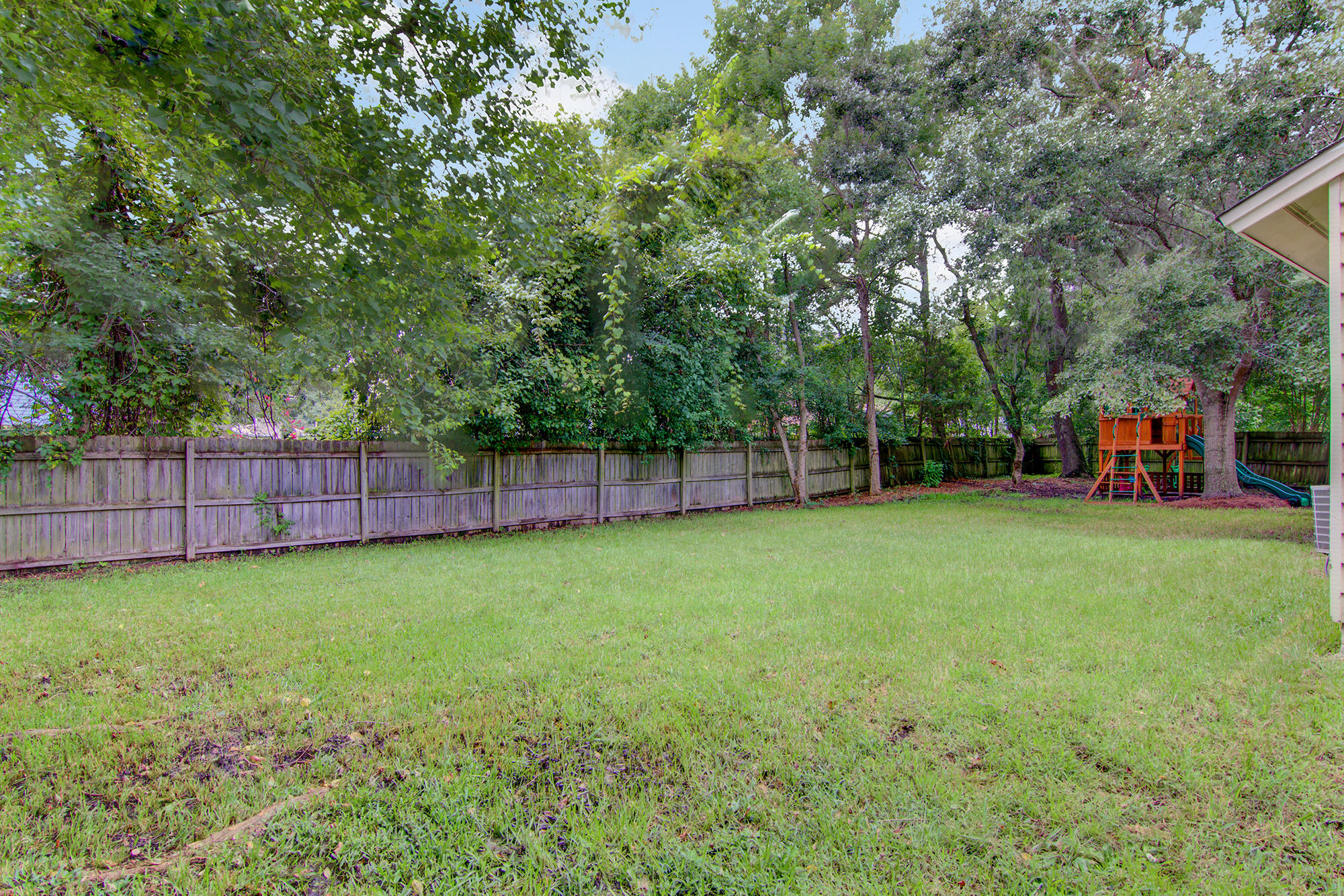 1183 Shoreham Road Charleston, SC 29412 - Photo 31 of 32 21