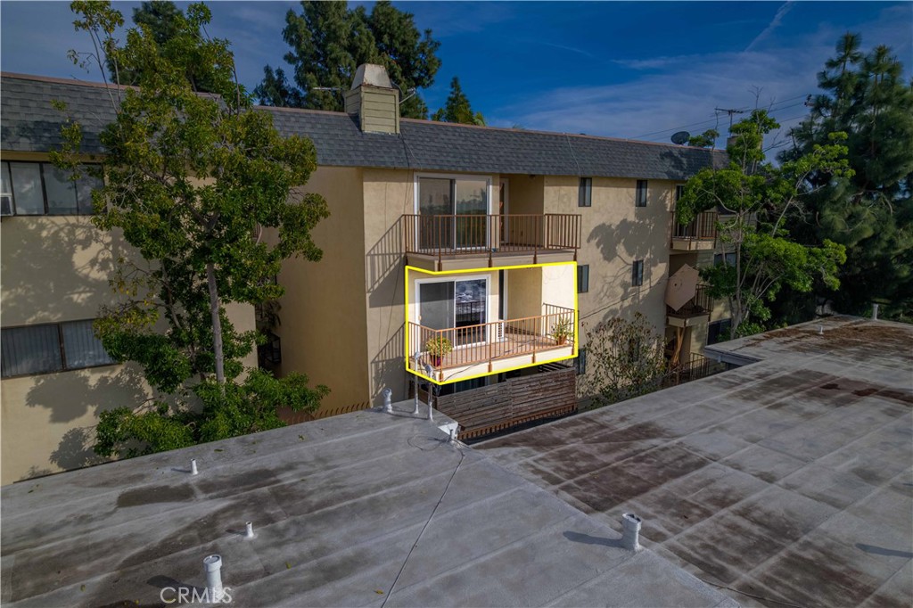 3516 East Ransom Street, Unit 204 Long Beach, CA 90804 - Photo 20 of 38 a house view with a outdoor space
