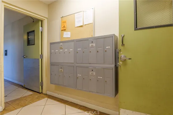 $455,000 | 3516 East Ransom Street, Unit 204, Long Beach, CA 90804