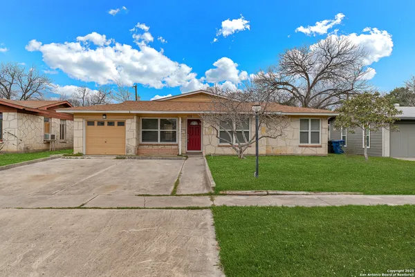 $2,395 | 615 Burwood Lane, San Antonio, TX 78213