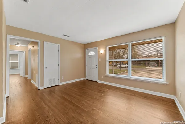 $2,395 | 615 Burwood Lane, San Antonio, TX 78213