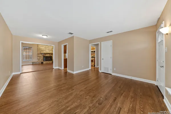 $2,395 | 615 Burwood Lane, San Antonio, TX 78213