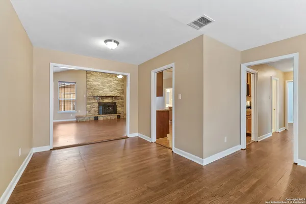 $2,395 | 615 Burwood Lane, San Antonio, TX 78213