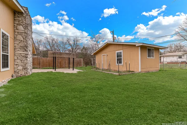 $2,395 | 615 Burwood Lane, San Antonio, TX 78213