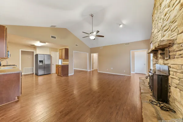 $2,395 | 615 Burwood Lane, San Antonio, TX 78213