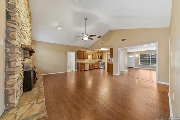 $2,395 | 615 Burwood Lane, San Antonio, TX 78213