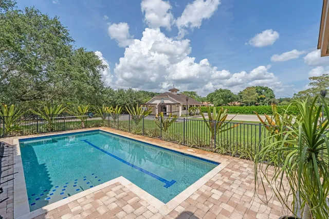 $8,500 | 1561 Clydesdale Avenue, Wellington, FL 33414