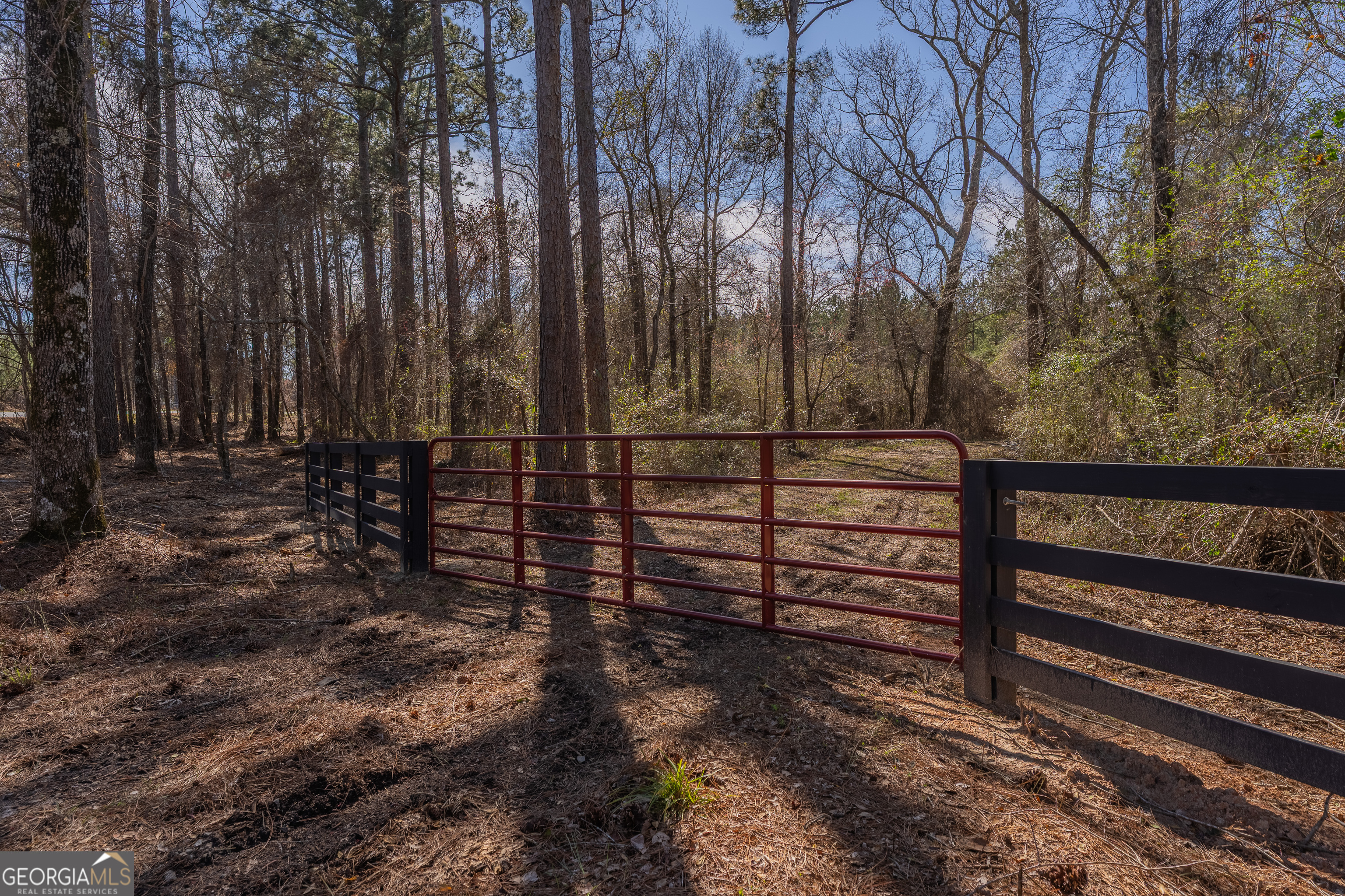 Lot 7 Golf Course Road Eastman, GA 31023 - Photo 25 of 47 a view of a wooden fence