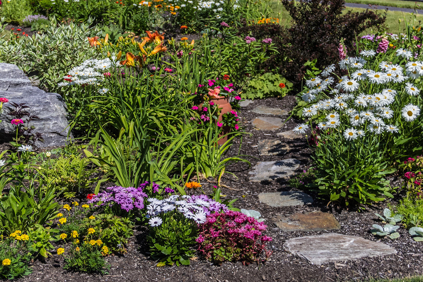 2 Foxglove Way, Unit 89 Brunswick, ME 04011 - Photo 23 of 24 Garden_51_print