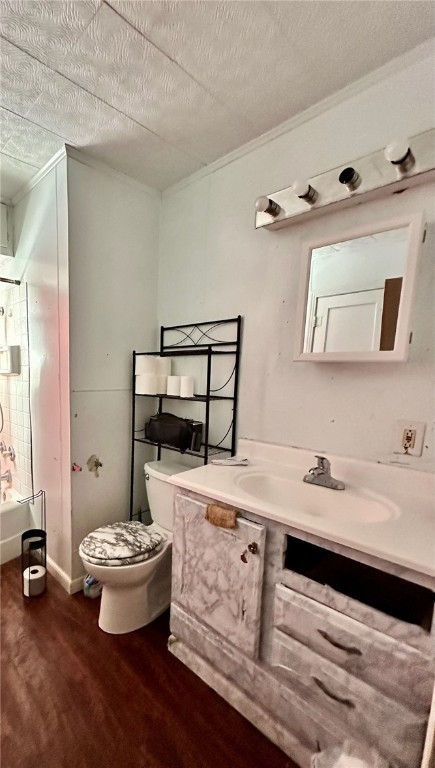 3316 North 21st Street Waco, TX 76708 - Photo 6 of 6 a room with a couch and a window