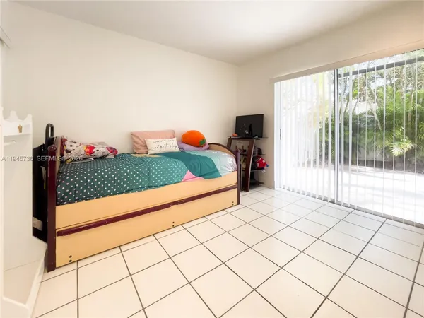 $4,500 | 931 Opal Terrace, Weston, FL 33326